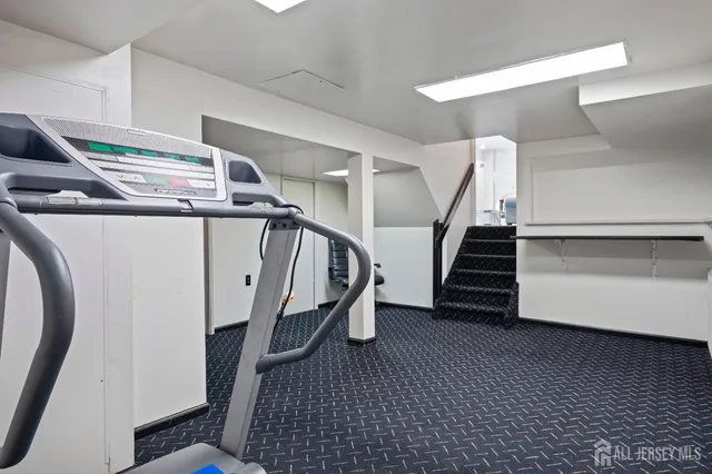 $750,000 | 12 Dunston Drive, East Brunswick, NJ 08816