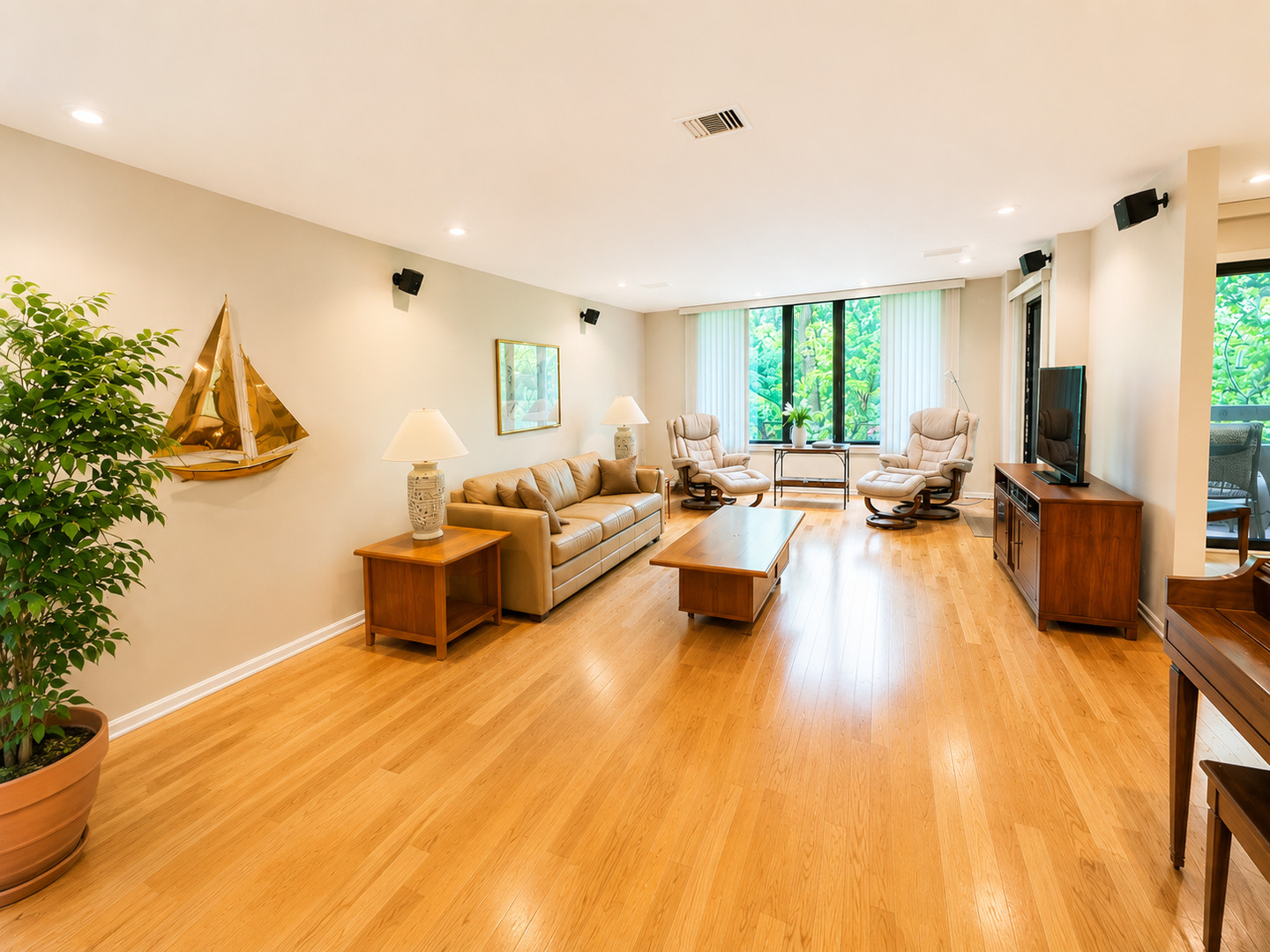 1401 Burr Oak Road, Unit 303B Hinsdale, IL 60521 - Photo 4 of 12