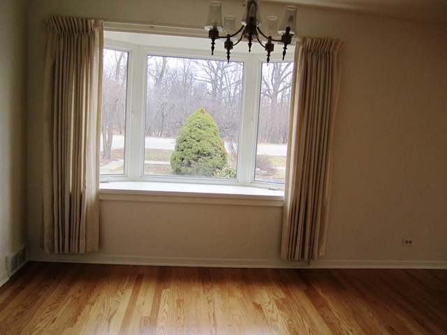 1613 Dundee Road Northbrook, IL 60062 - Photo 3 of 20