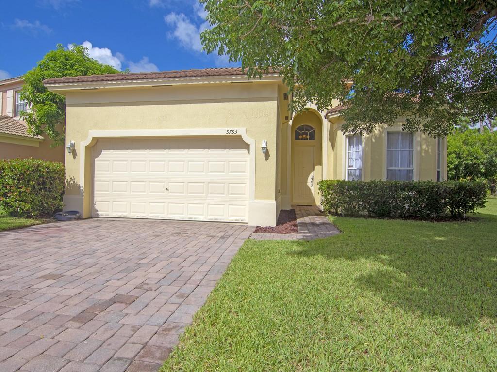 5753 Spanish River Road Fort Pierce, FL 34951 - Photo 3 of 35 MLS08