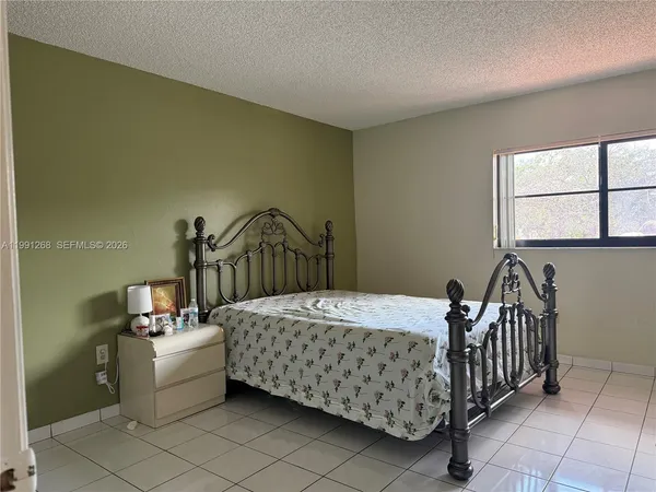 $225,000 | 1800 West 54th Street, Unit 108, Hialeah, FL 33012