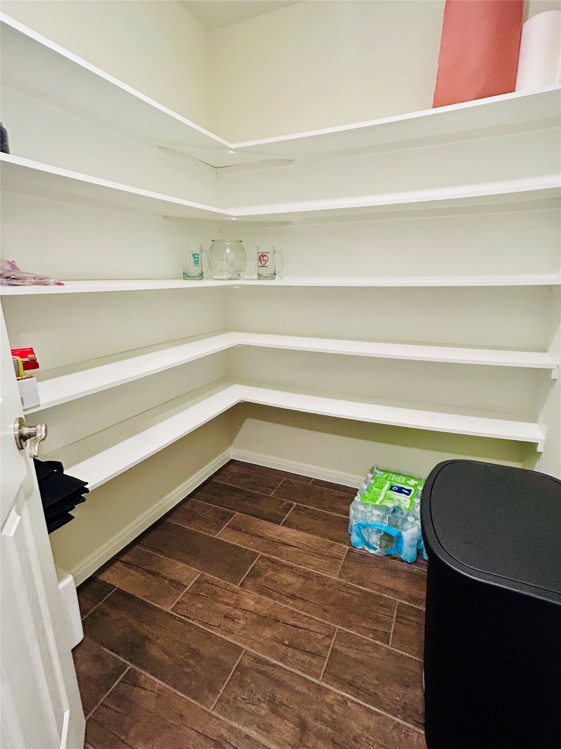 7114 Limestone Circle Manvel, TX 77578 - Photo 5 of 23 a view of a closet area with an empty room