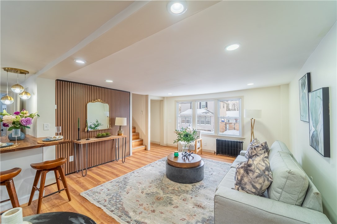 134 Dexter Street Cumberland, RI 02864 - Photo 4 of 34