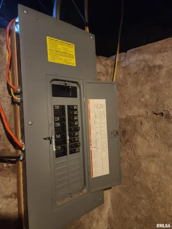 $107,500 | 316 Willard Avenue, Lincoln, IL 62656