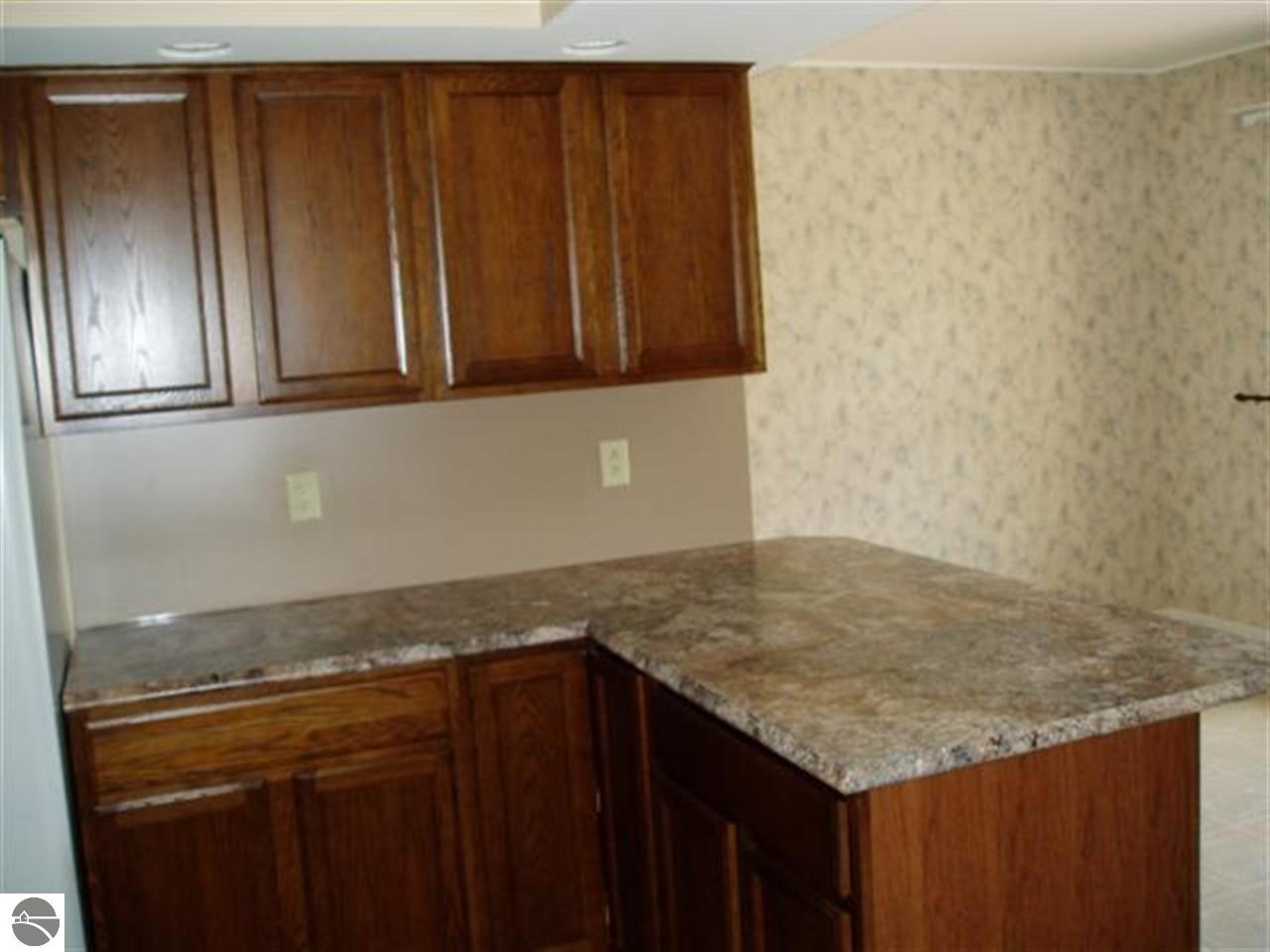461 East Walton Road Mount Pleasant, MI 48858 - Photo 10 of 16 1749079-9.JPG