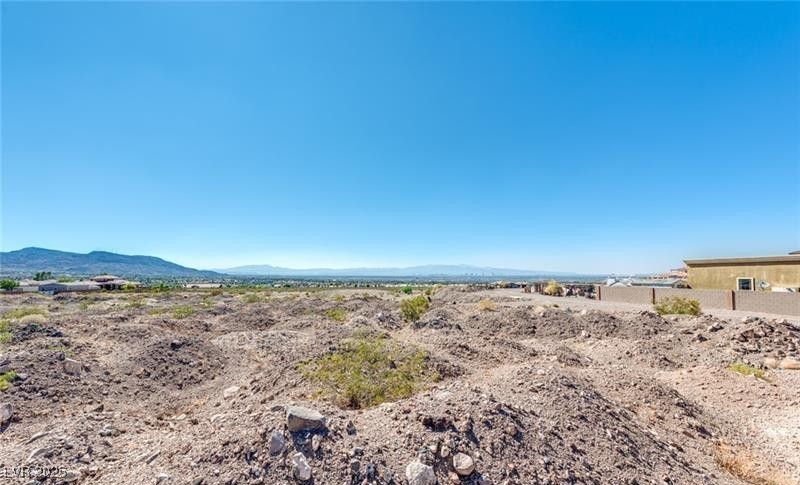 236 South Parawan Street Henderson, NV 89015 - Photo 6 of 8 Mountain view