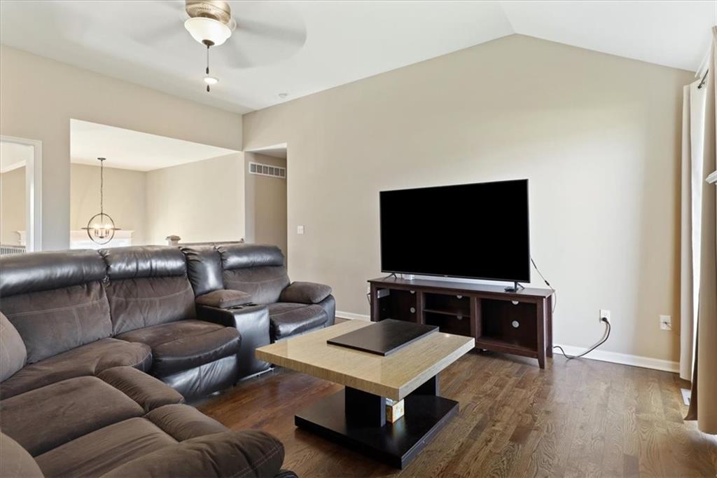 14599 Derby Road Smithville, MO 64089 - Photo 11 of 37