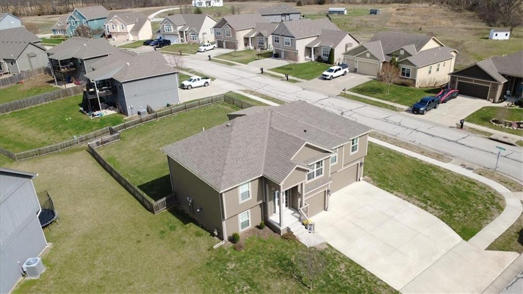 14599 Derby Road Smithville, MO 64089 - Photo 4 of 37