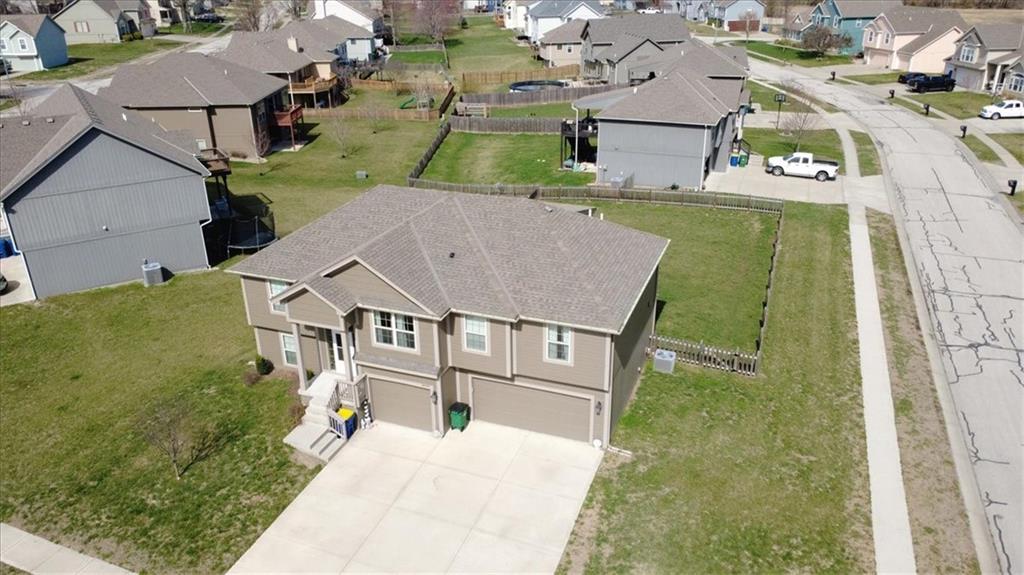 14599 Derby Road Smithville, MO 64089 - Photo 5 of 37