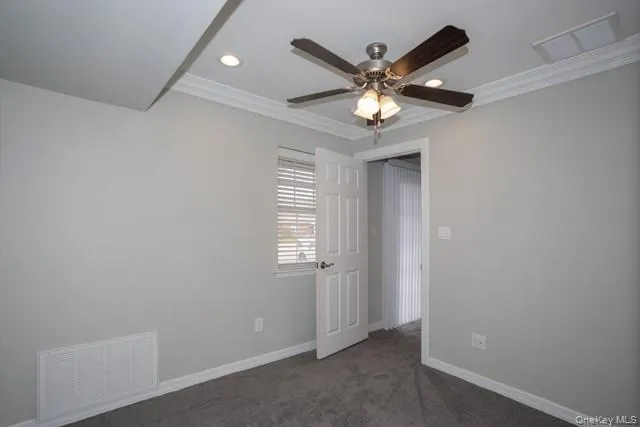 $3,680 | 90 Westwood Drive, Unit 197, Westbury, NY 11590