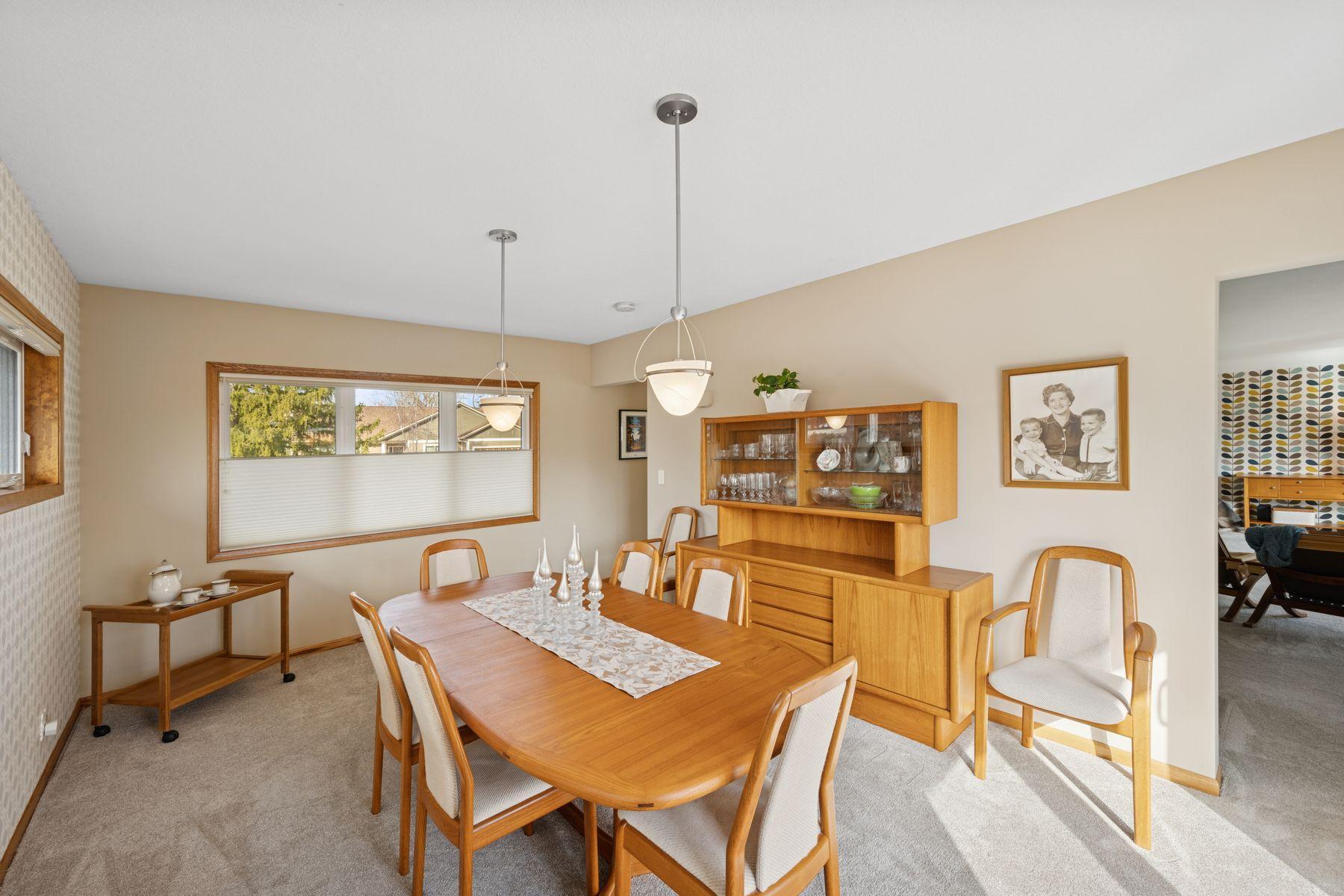 5509 McGuire Road Edina, MN 55439 - Photo 8 of 49