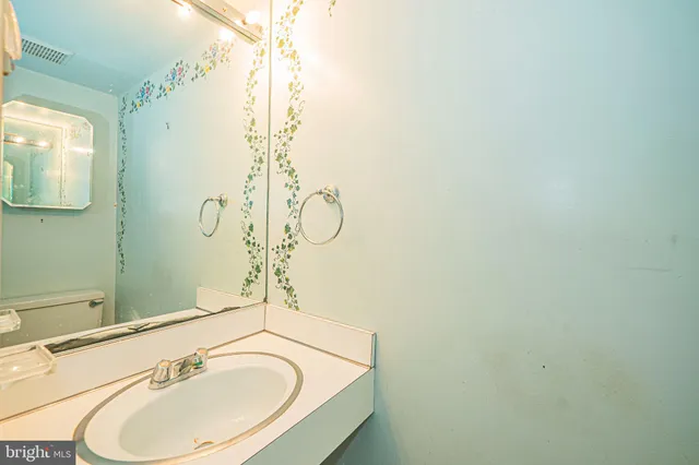 $499,000 | 16 Ingleside Court, Rockville, MD 20850