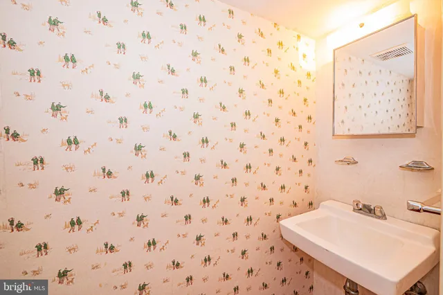 $499,000 | 16 Ingleside Court, Rockville, MD 20850