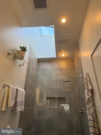 $3,500 | 1221 Oates Street Northeast, Unit C, Washington, DC 20002