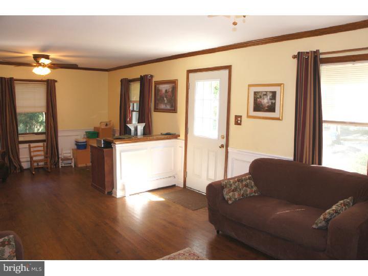 243 Fox Road Media, PA 19063 - Photo 7 of 25 Living Room