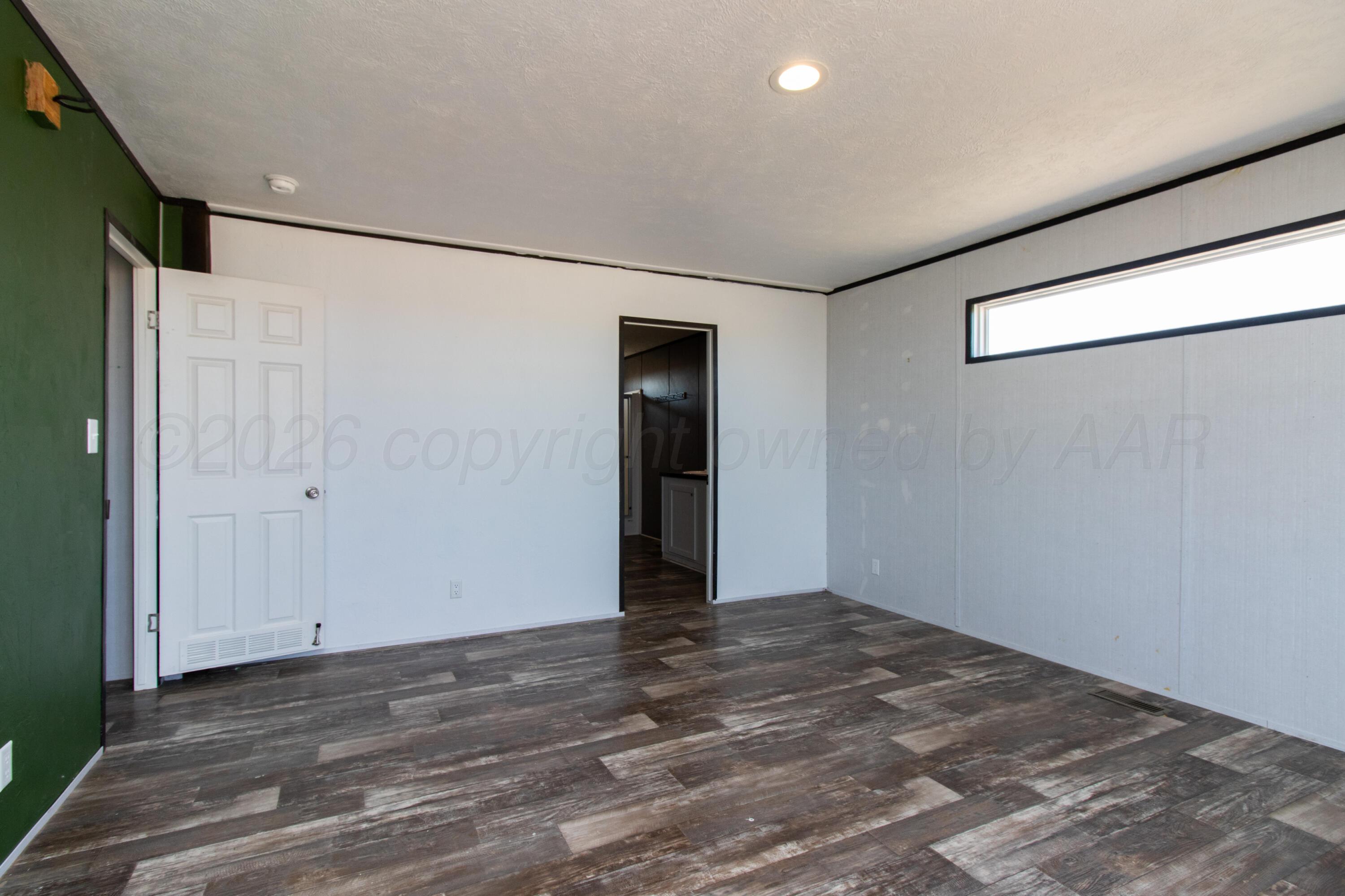 8269 County Road North Pampa, TX 79065 - Photo 22 of 56 022