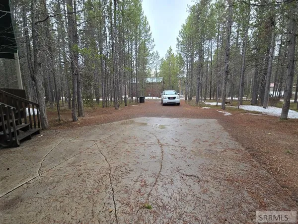 $949,900 | 3627 South Bills Island Loop Rd Island Park, Island Park, ID 83429