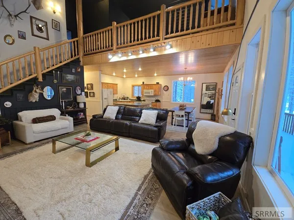 $949,900 | 3627 South Bills Island Loop Rd Island Park, Island Park, ID 83429