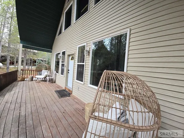 $949,900 | 3627 South Bills Island Loop Rd Island Park, Island Park, ID 83429