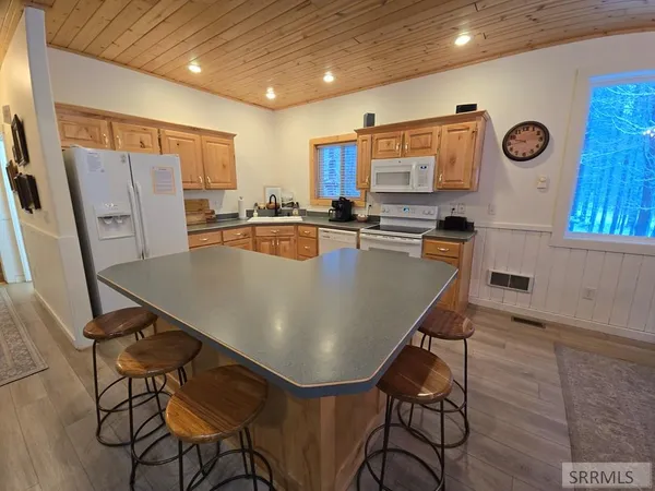 $949,900 | 3627 South Bills Island Loop Rd Island Park, Island Park, ID 83429
