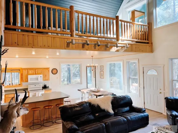 $949,900 | 3627 South Bills Island Loop Rd Island Park, Island Park, ID 83429