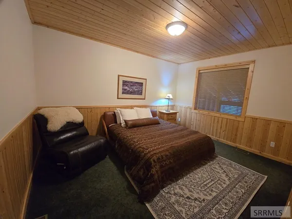 $949,900 | 3627 South Bills Island Loop Rd Island Park, Island Park, ID 83429