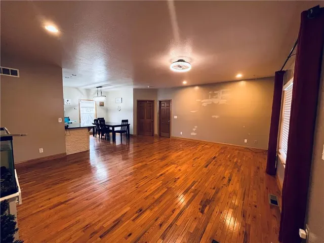 $3,600 | 5755 West 2400th Road, Parker, KS 66072