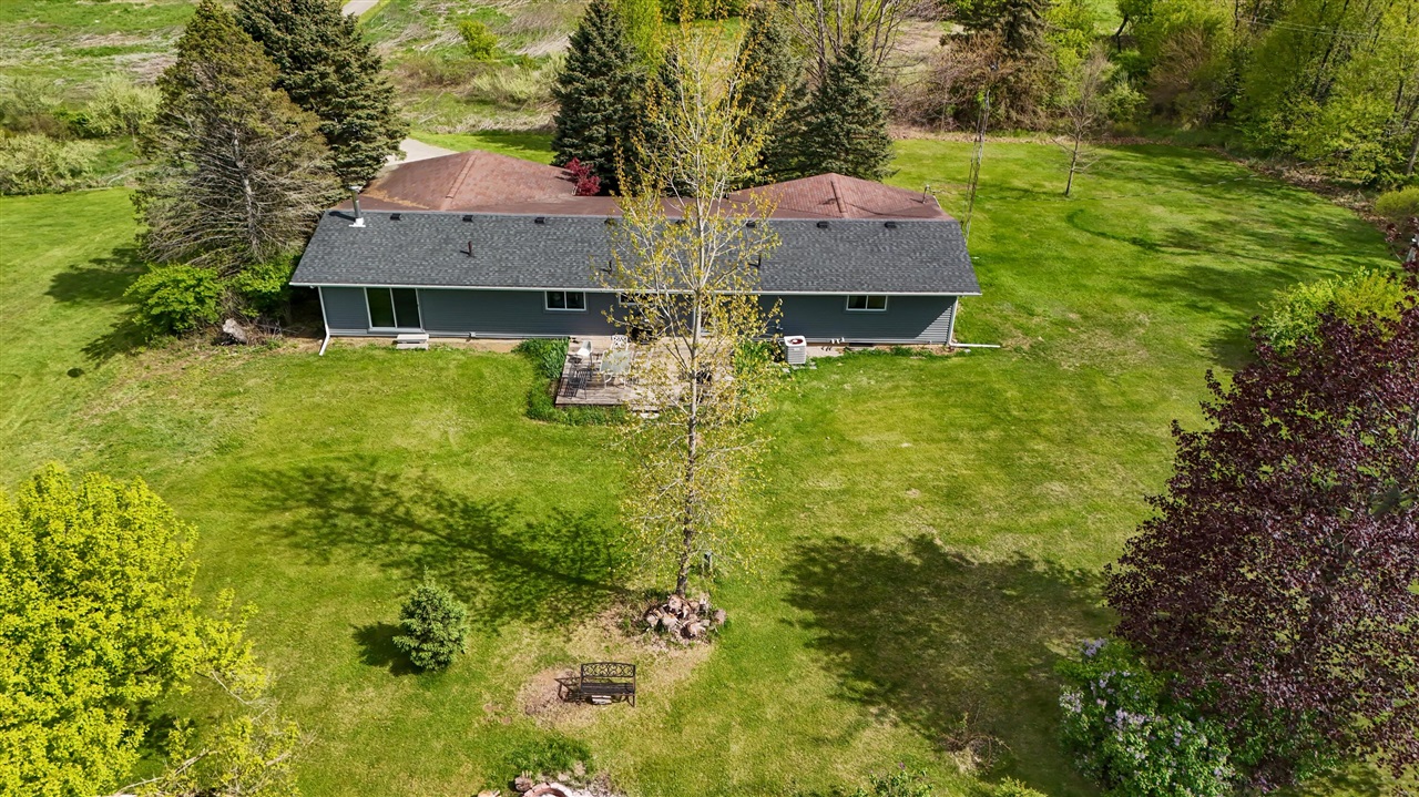 3979 Clinton Macon Road Clinton, MI 49236 - Photo 23 of 35