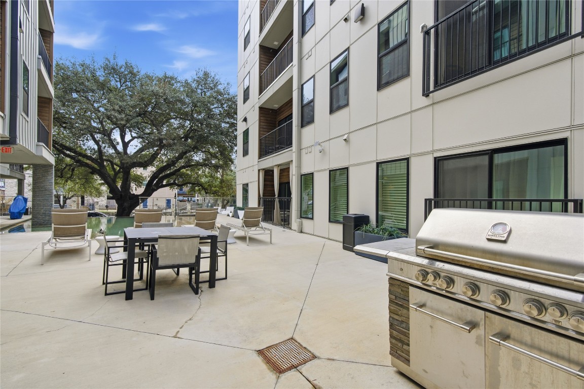 2500 Longview Street, Unit 201 Austin, TX 78705 - Photo 18 of 40 View of patio featuring outdoor dining area