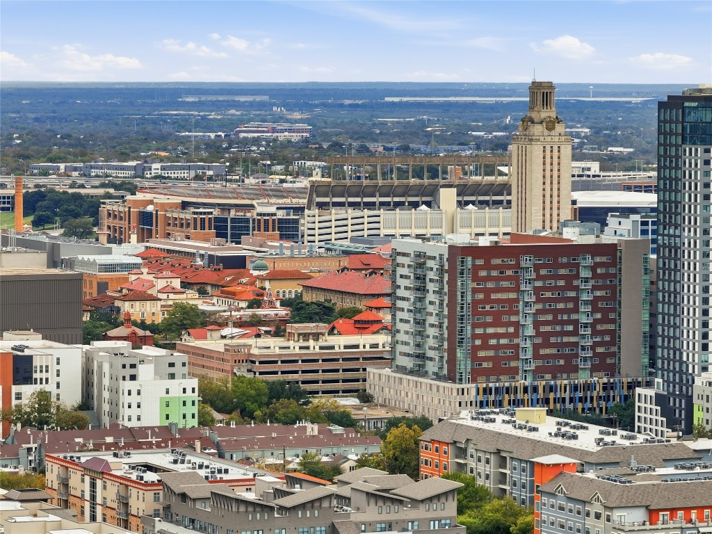 2500 Longview Street, Unit 201 Austin, TX 78705 - Photo 36 of 40 View of city