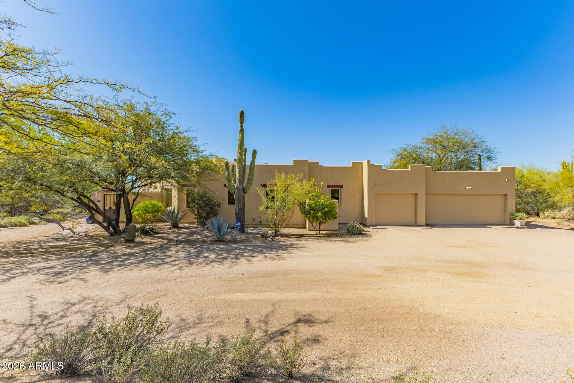 8549 East Bronco Trail Scottsdale, AZ 85255 - Photo 2 of 67 03 - Bronco