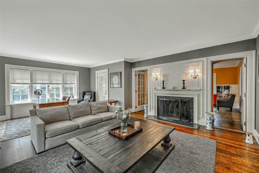 40 Grotto Avenue Providence, RI 02906 - Photo 16 of 47