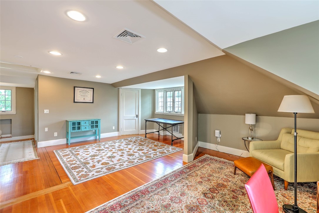 40 Grotto Avenue Providence, RI 02906 - Photo 34 of 47