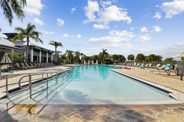 $4,000 | 920 Tidewater Shores Loop, Unit 205, Bradenton, FL 34208