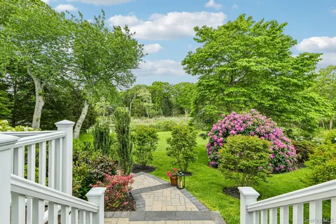 $1,925,000 | 2100 Glenn Road, Southold, NY 11971