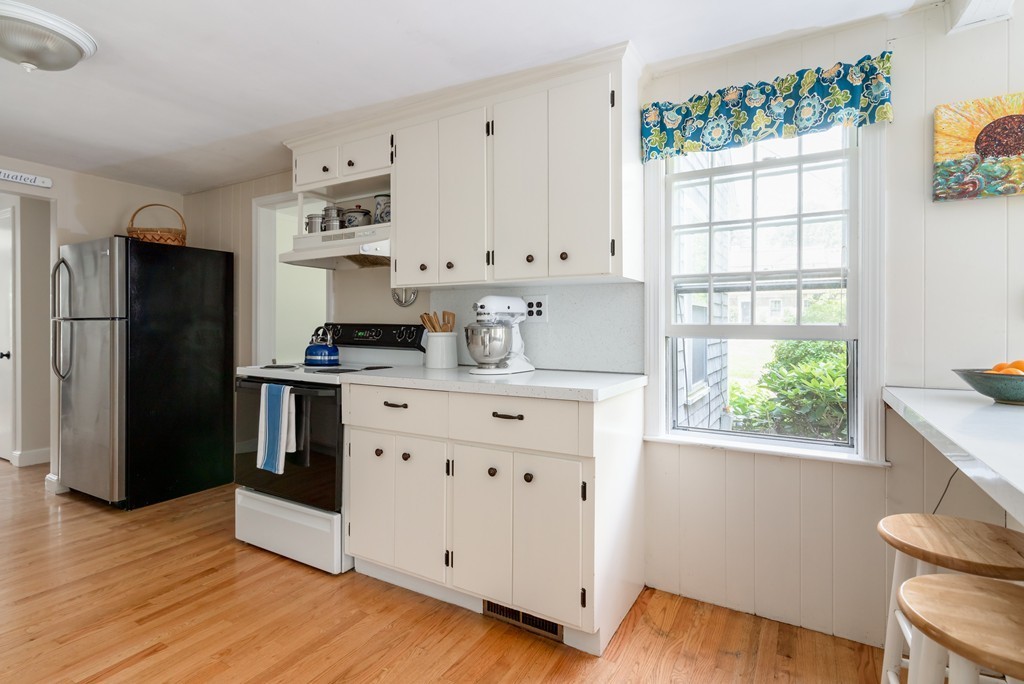 76 Dreamwold Road Scituate, MA 02066 - Photo 7 of 20 Gallery Image 7