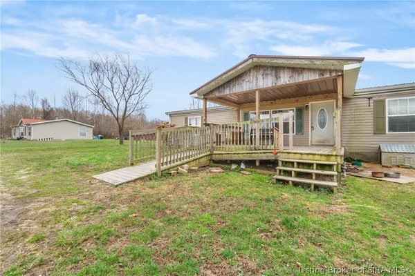 $219,000 | 1619 McIntyre Road, New Washington, IN 47162