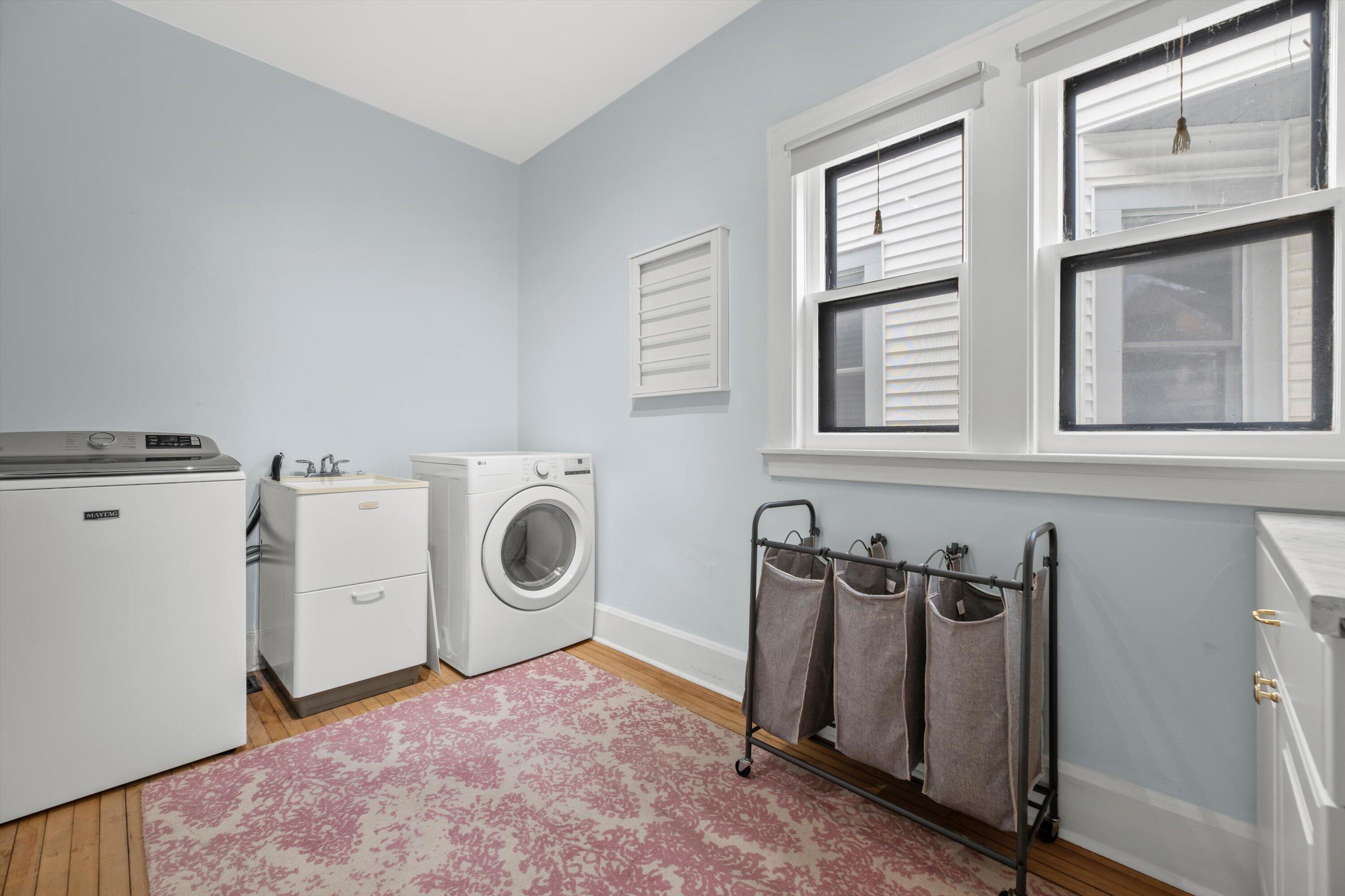 615 East Otjen Street Milwaukee, WI 53207 - Photo 13 of 63 Main Level Laundry Room