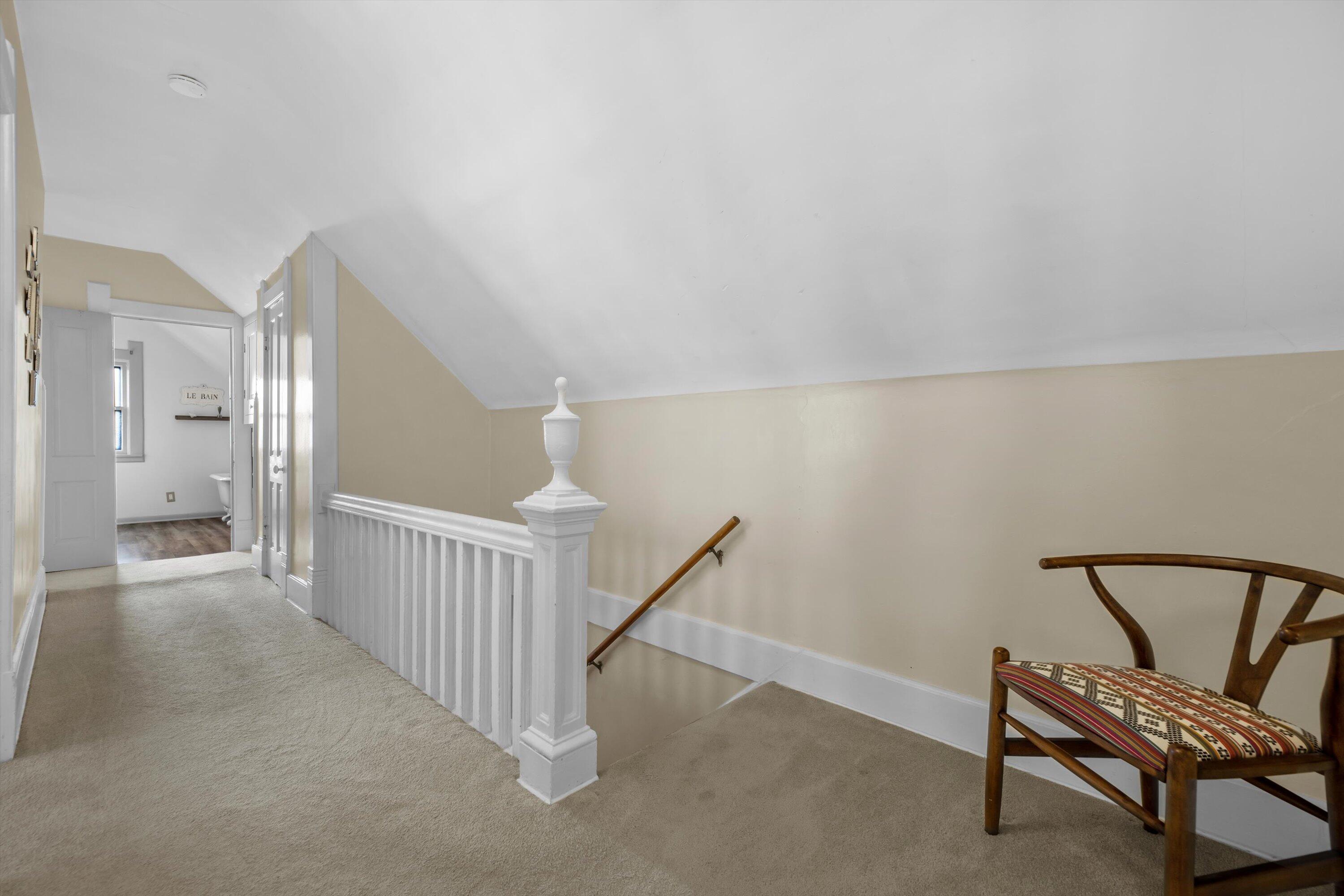 615 East Otjen Street Milwaukee, WI 53207 - Photo 28 of 63 Upper Level