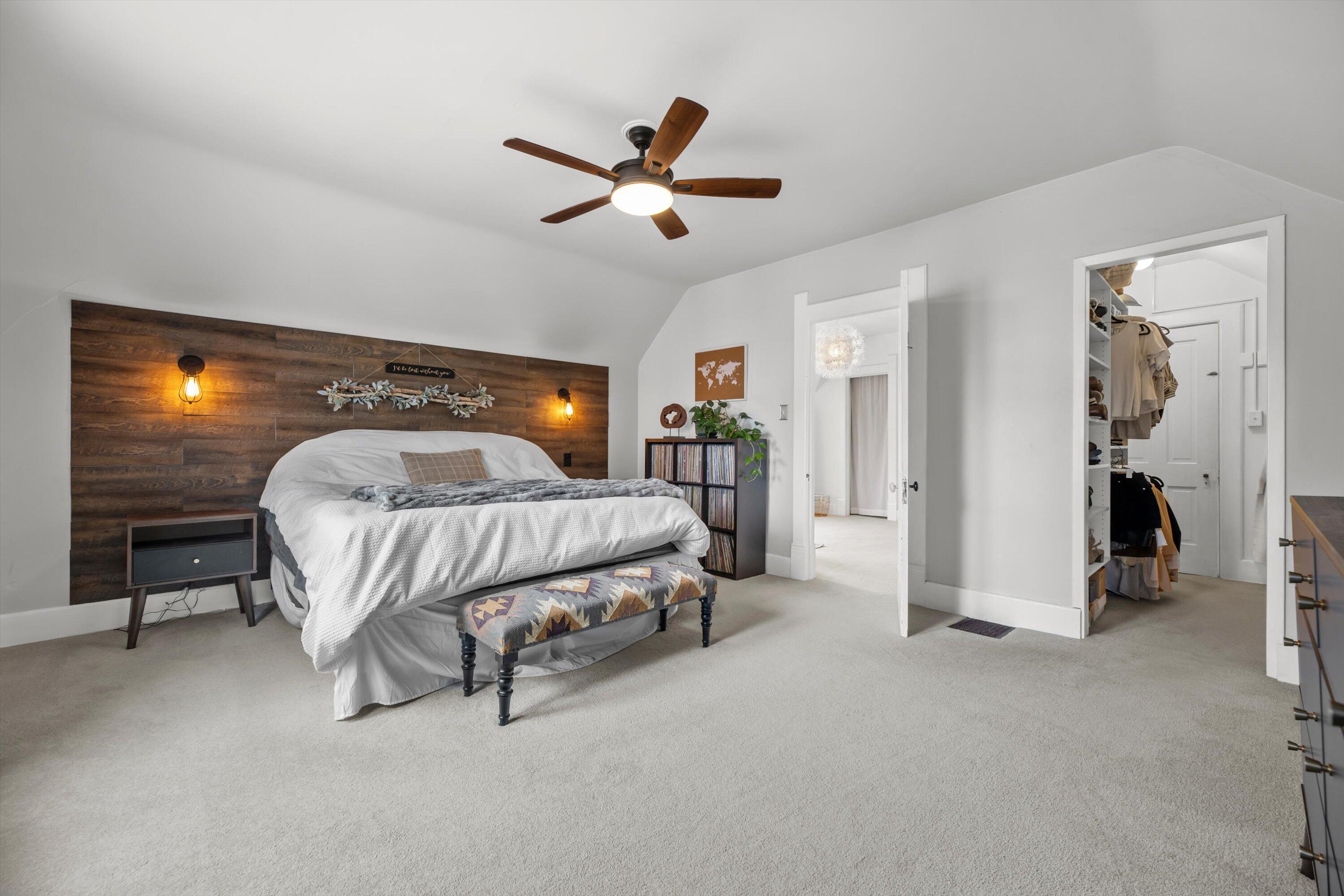 615 East Otjen Street Milwaukee, WI 53207 - Photo 30 of 63 Upper Level