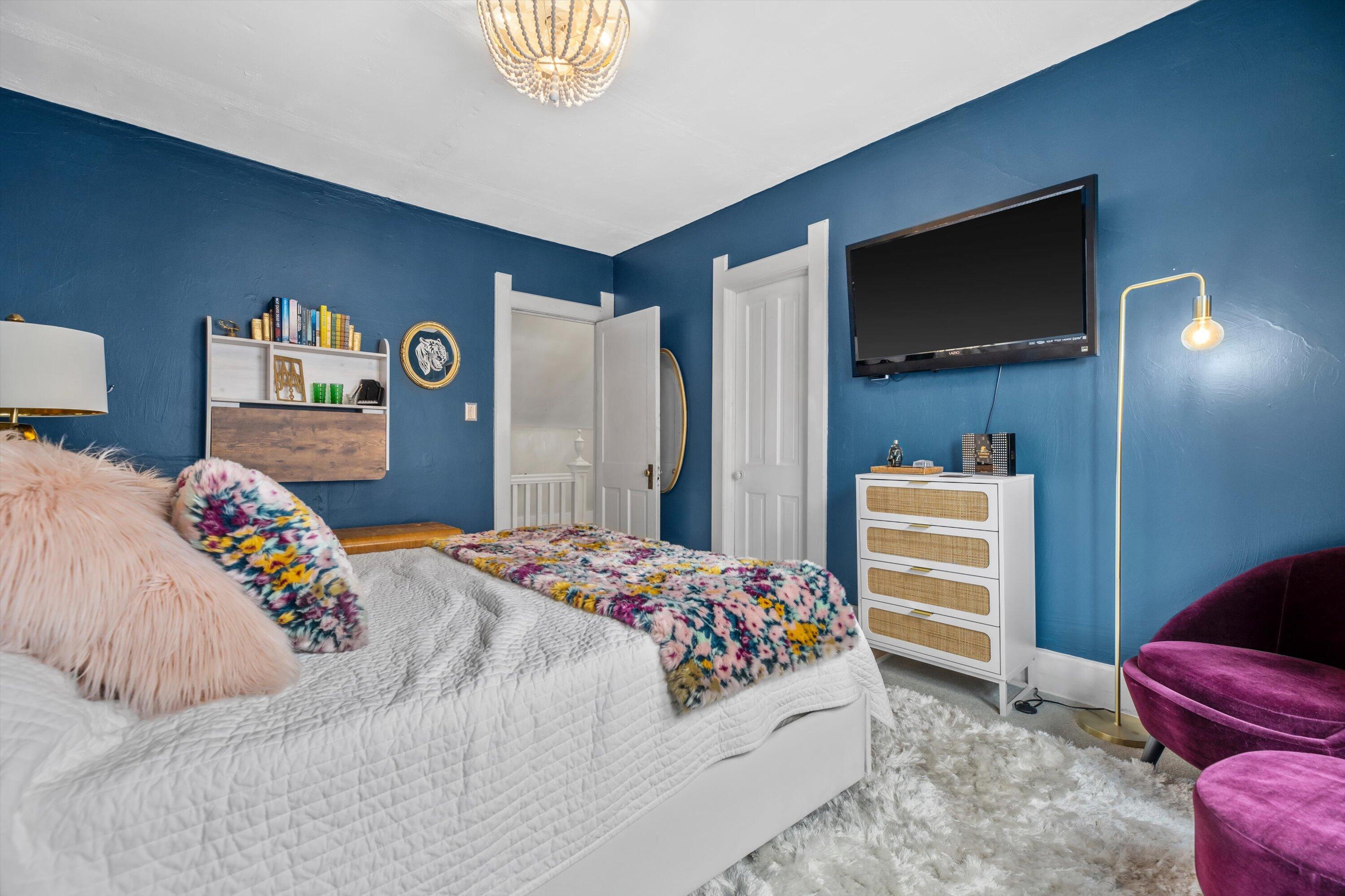 615 East Otjen Street Milwaukee, WI 53207 - Photo 37 of 63 Upper Level