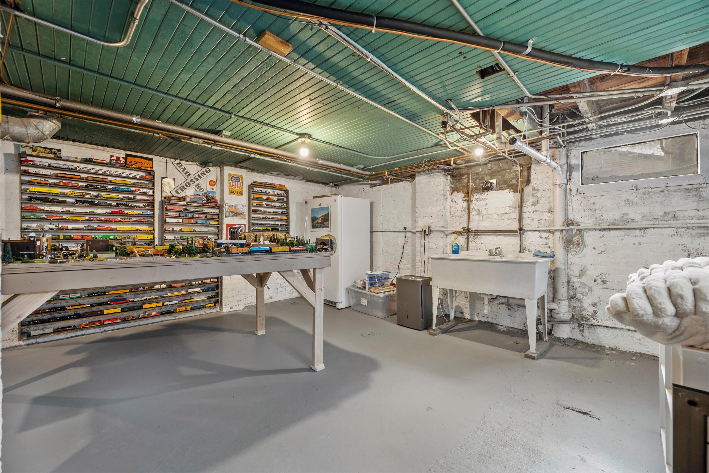 615 East Otjen Street Milwaukee, WI 53207 - Photo 43 of 63 Walk-out Basement, ample storage space