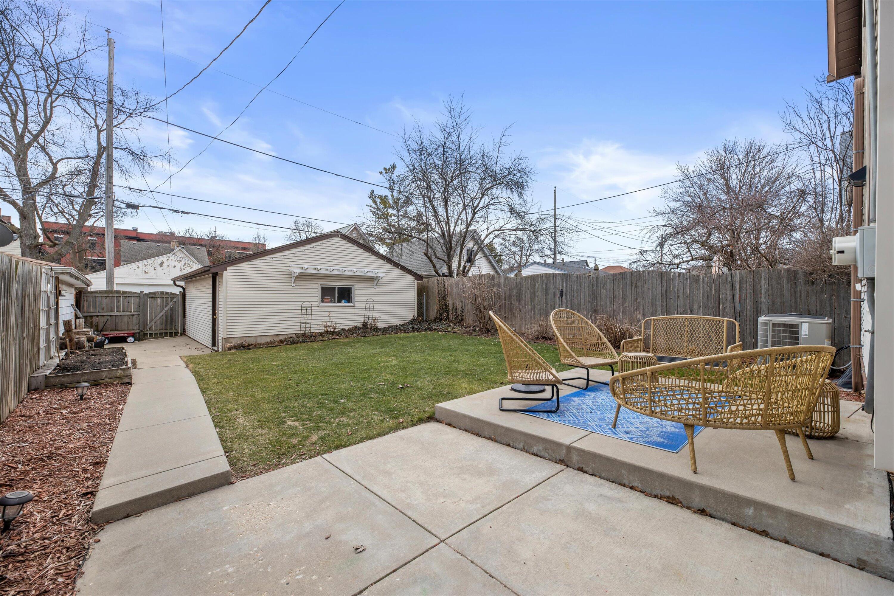 615 East Otjen Street Milwaukee, WI 53207 - Photo 50 of 63 Fenced-in yard, Patio