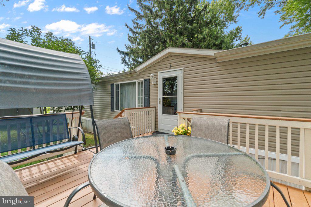 4305 Ridge Drive Mount Airy, MD 21771 - Photo 5 of 24 Gallery Image 5