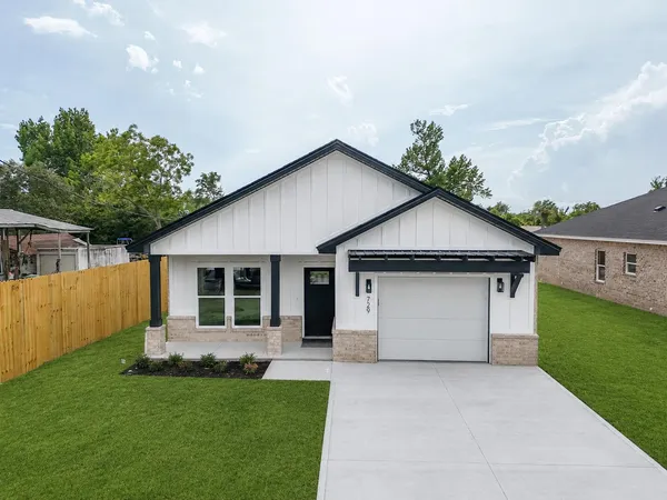 $325,000 | 729 Sheffield Avenue, Panama City, FL 32401