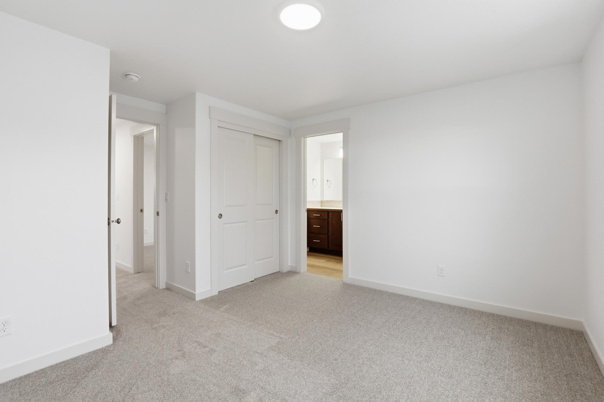 316 North Viewmont Road Greenacres, WA 99016 - Photo 9 of 12