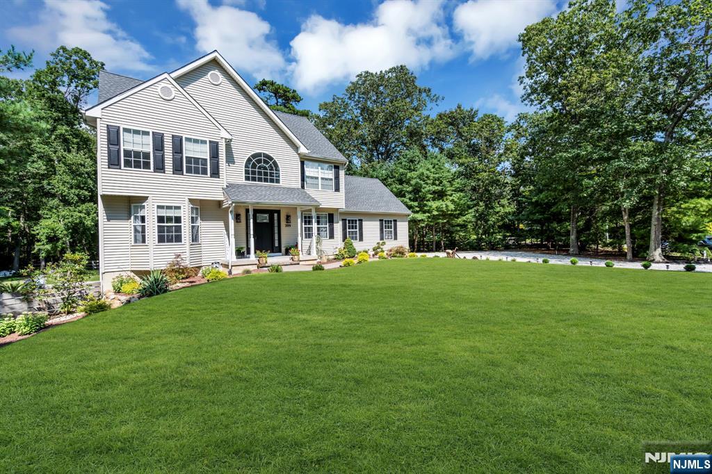 209 North Success Road Cream Ridge, NJ 08514 - Photo 7 of 40 Gallery Image 7