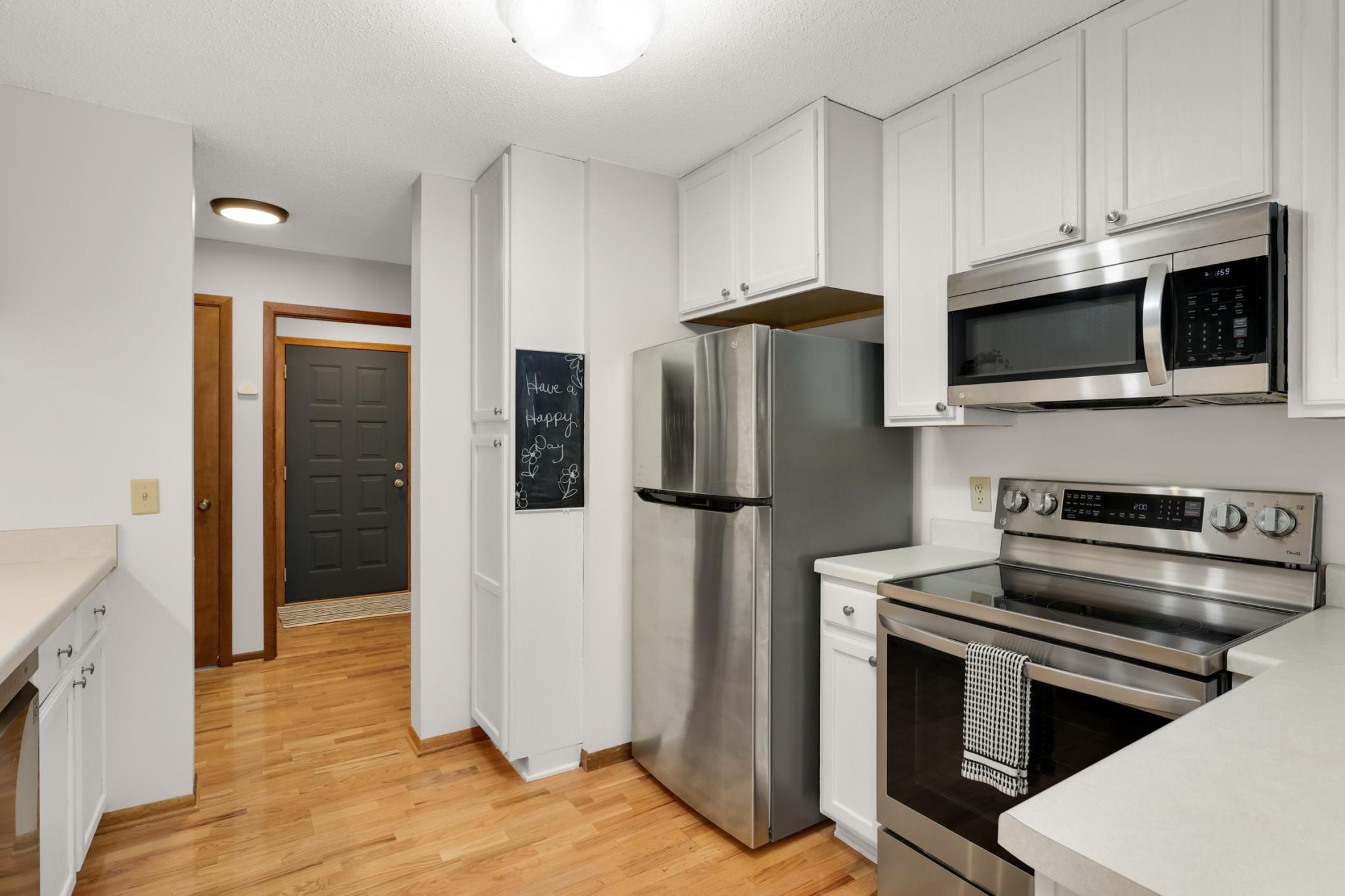1359 Spencer Road West, Unit 1359 St. Paul, MN 55108 - Photo 9 of 38