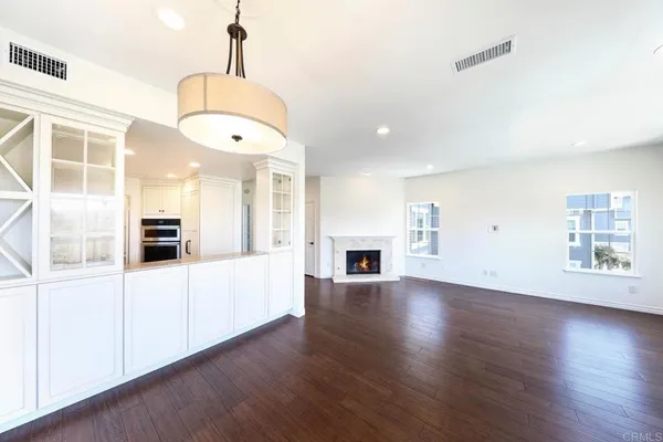 $5,700 | 822 Ida Avenue, Solana Beach, CA 92075