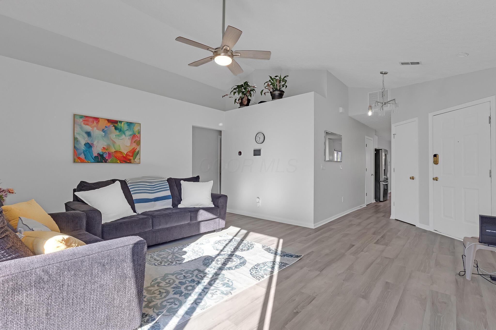 2691 Northwold Road Columbus, OH 43231 - Photo 2 of 15 IMG_7734